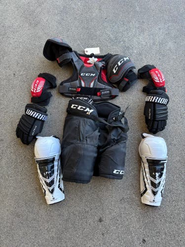 Youth Small/Medium CCM Starter Kit