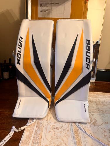 35" Bauer Flylite Regular Goalie Pads (New)