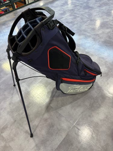 Blue Men's Titleist Hybrid 14 Bag (Used)