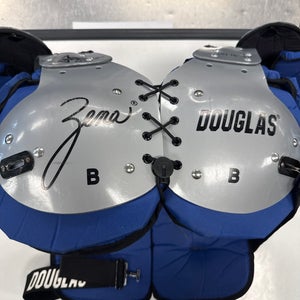 Small Adult female zena Douglas Shoulder Pads (Used)