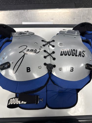 Small Adult female zena Douglas Shoulder Pads (Used)