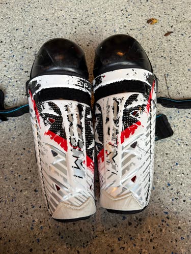 Intermediate CCM JetSpeed FT680 13" Shin Pads (Used)
