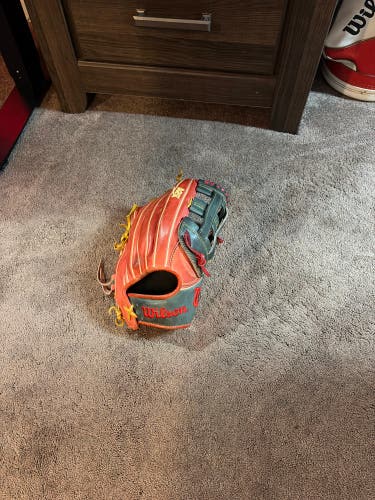 Wilson A2K RH Outfield Baseball Glove 12.75" (Used)