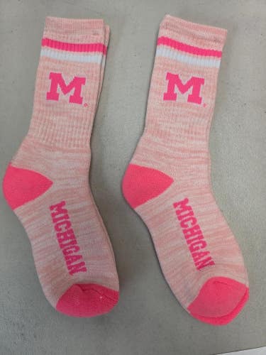 ST2 Mens NCAA MICHIGAN WOLVERINES Crew Socks Lot of 2 Pair MEDIUM New