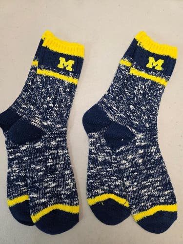 ST5 Mens NCAA MICHIGAN WOLVERINES Crew Socks Lot of 2 Pair LARGE New