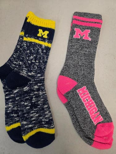 ST6 Mens NCAA MICHIGAN WOLVERINES Crew Socks Lot of 2 Pair LARGE New