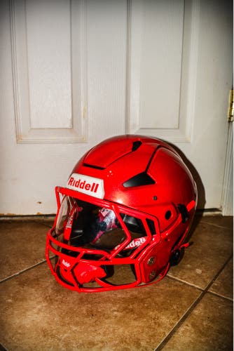 Red Adult Large Riddell Axiom Helmet (Used)