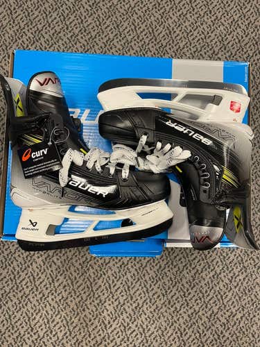 Bauer Hyperlite 2 Size 8.5 Fit 1 skates w/Fly Ti blades