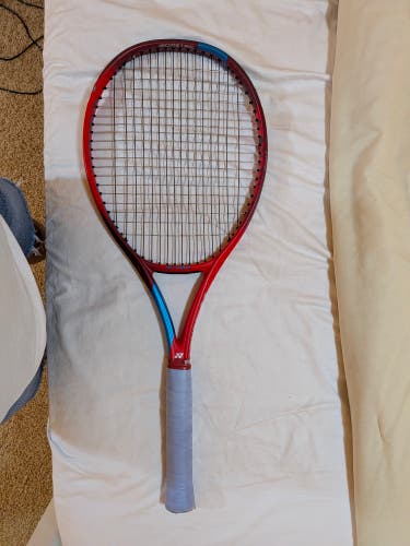 Adult YONEX VCORE Tennis Racquet (Used)