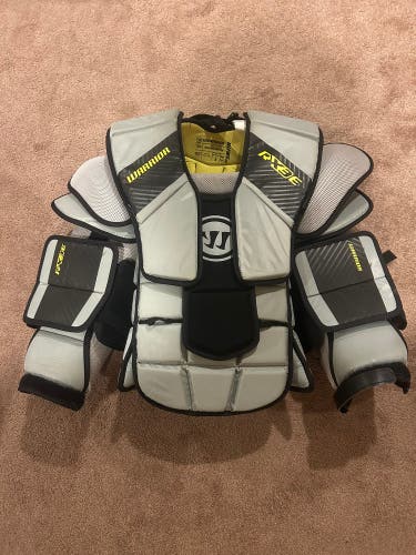 Warrior Ritual X3E Goalie Chest Protector (Used)