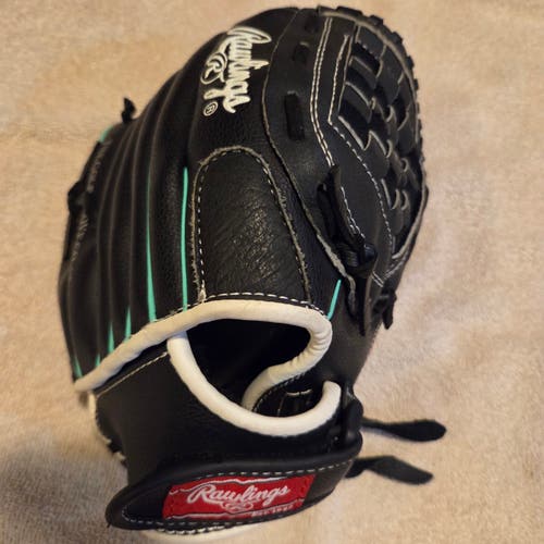 Rawlings RH Fastpitch FP110MT Youth Softball Glove 11" Game Ready W/ Sure Catch