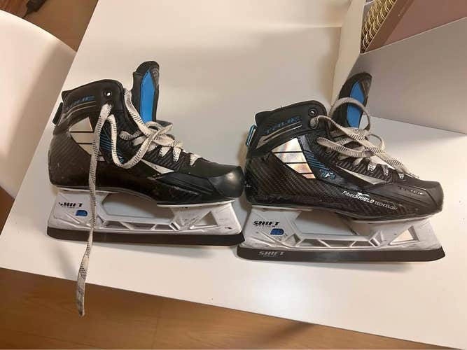 True TF9 Size 7.5 Goalie Skates (Size 9 Shoe ).