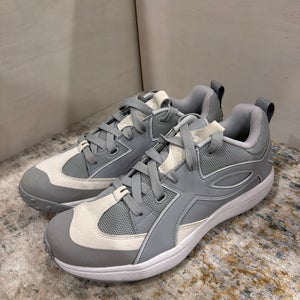 Gray Men's Size M 11.5 (W 12.5) Adult Under Armour Yard Turf Low Top Turf Cleats (New)