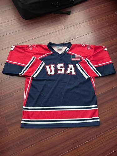 Team USA jersey (YL)