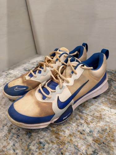 White Men's Size M 12.0 (W 13.0) Adult Nike Trout Low Top Metal (Used)