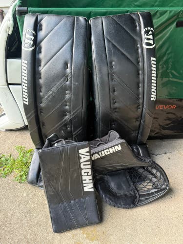 Warrior Ritual G4 Leg Pads & Vaughn Velocity V9 Glove/Blocker