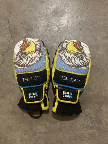 Yellow Large Adult Unisex Level Gloves (Used)