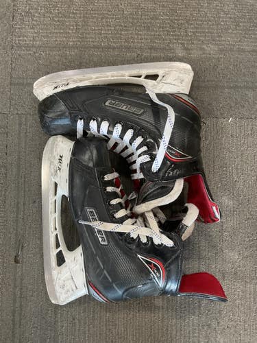 Used Bauer VAPOR X400 Intermediate Hockey Skate Black Intermediate 5.0 11614-S000243527