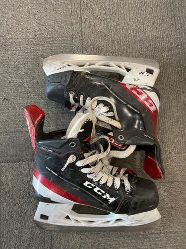 Used CCM JETSPEED CONTROL Senior Hockey Skate Black Senior 6 11614-S000243529