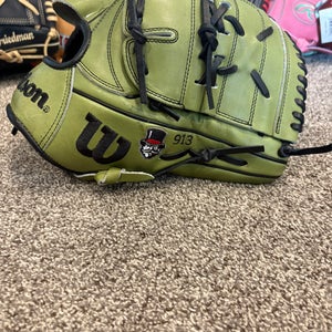 Wilson A2000 CK22 Austin Peay College  Issue
