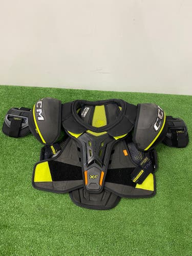 Medium Senior CCM Tacks XF Pro Shoulder Pads (Used)