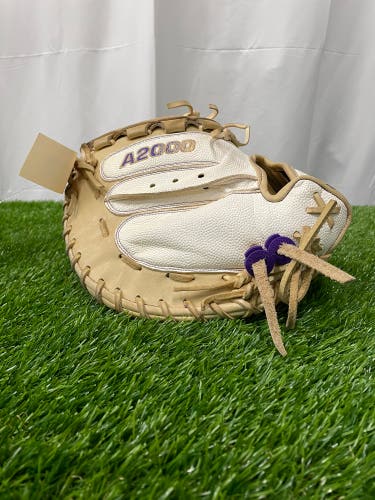 Brown Wilson A2000 RH Catcher's Softball Glove 34" (Used)