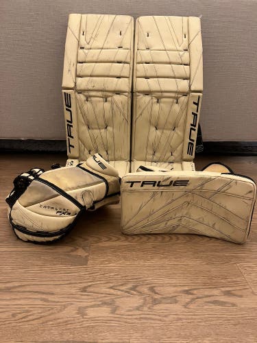 32" True Catalyst Px3 Regular Goalie Full Set Pro Stock (Used)