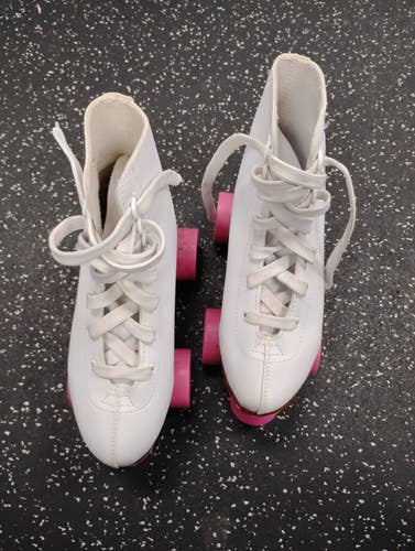 Used Chicago CHICAGO SKATES Junior Roller Quad Skates White Junior 03 11849-S000043792