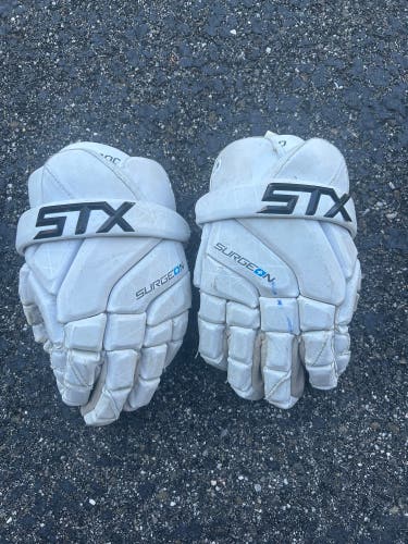 STX Surgeon 400 Lacrosse Gloves (Used)