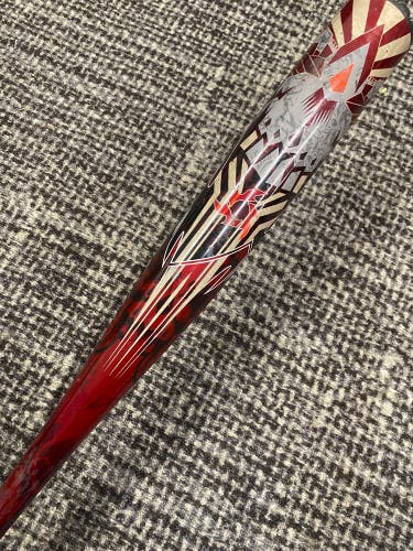 2023 DeMarini Voodoo One Alloy Bat USABat Certified (-5) Alloy 27 oz 32" (Used)