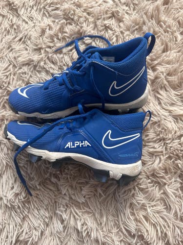 Men's 3Y (Big Kids / Youth) Nike ALPHA Mid Top Turf Cleats (Used)