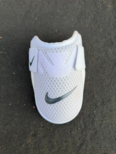 NIKE Diamond Batters Elbow Guard Adult One Size White Baseball
