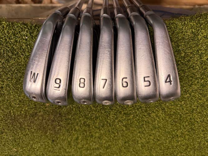 Ping Blueprint S 4-PW Iron Set, Dynamic Gold X-Stiff Flex, RH