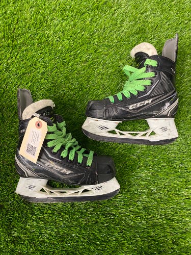 Youth CCM Ribcor 70K Hockey Skates Regular Width 12 (Used)
