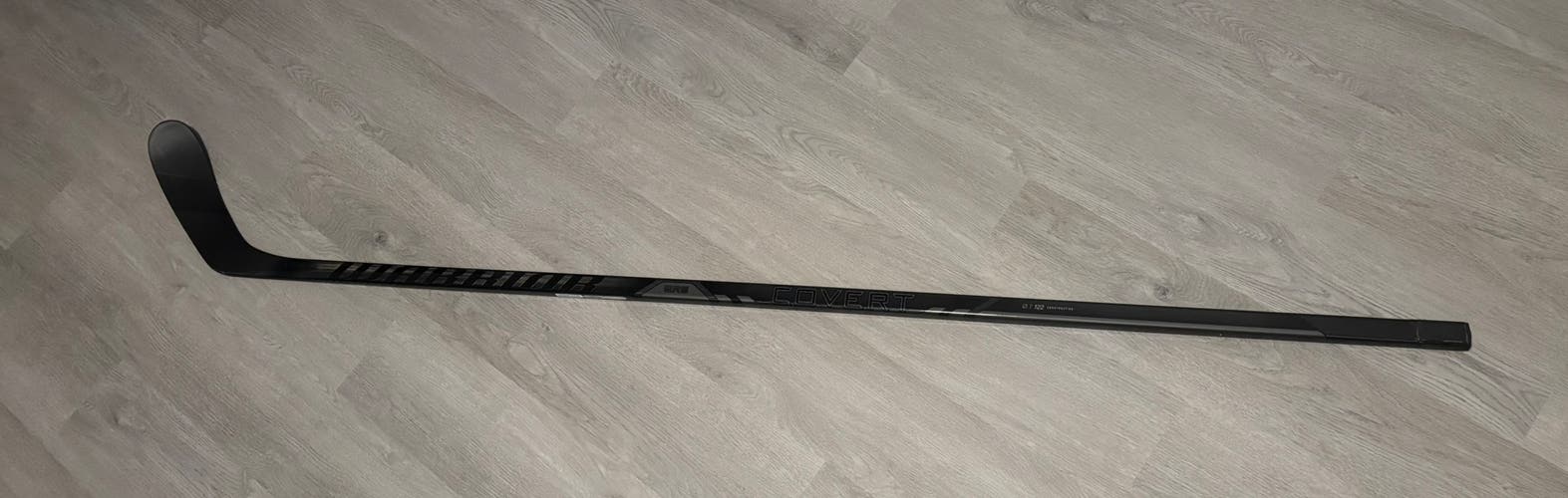 Senior Warrior Covert QR6 Pro Right Handed Hockey Stick W28 85 Flex Pro Stock (Used)