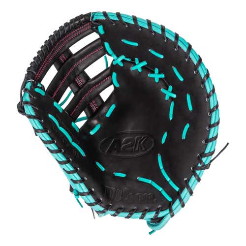 Used Wilson WBW102751125 Right Hand Thrower - New Condition