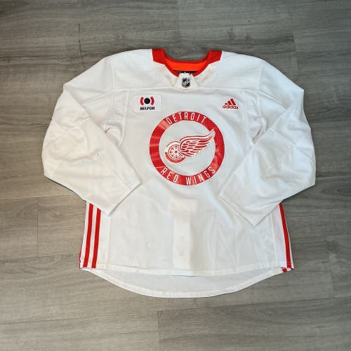 (Used) White Authentic MiC Adidas Detroit Red Wings Belfor Practice Jersey Size 54