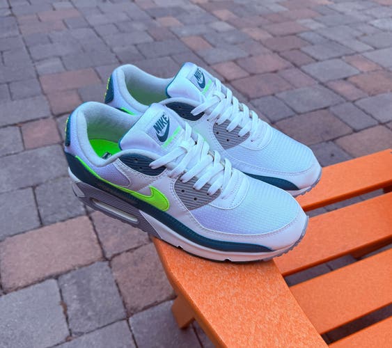 Men's Nike Air Max 90 'Spruce Lime' Athletic Sneakers - US Size 11 (CZ2908-100)