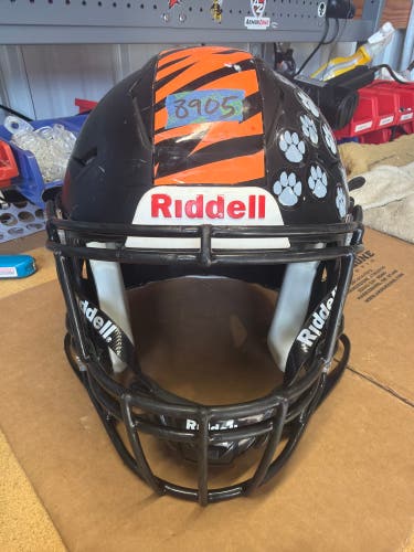 USED RIDDELL FLEX ADULT HELMET - MEDIUM - FLAT BLACK