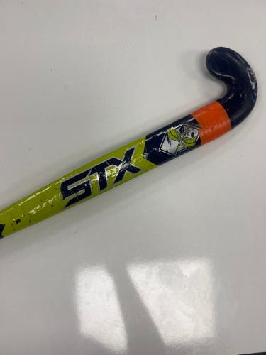 Titan Field Hockey Stick 34" (Used)
