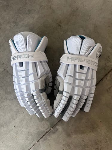 Maverik Shift Lacrosse Gloves (New)