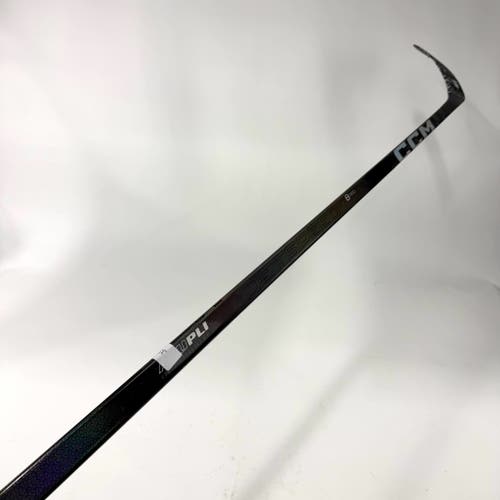 Repaired Right Black CCM Jetspeed FT8 Pro | 80 Flex P92M Curve Grip | J397