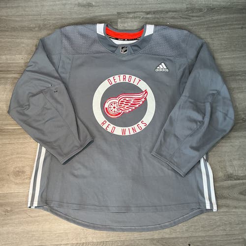 (Used) Detroit Red Wings MiC Gray 56 Men's Adidas Practice Jersey