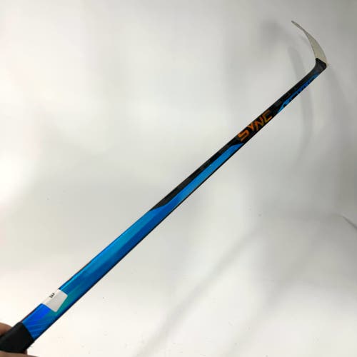 Used Right Bauer Nexus Sync | 77 Flex P92M Curve Grip | E403