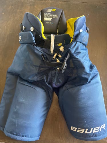 Junior Large Bauer Supreme 3S Hockey Pants (Used)