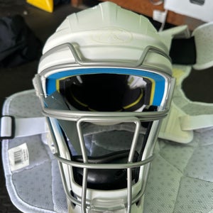 White Rawlings Mach Catcher's Set (New)