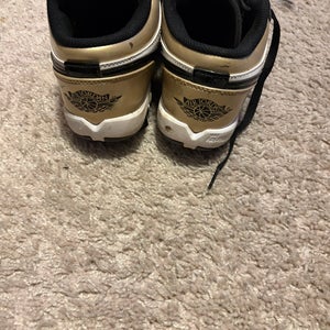 Men's 5Y (Big Kids / Youth) Nike Cleats (Used)