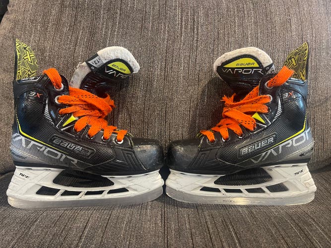 2021 Bauer Vapor 3X Hockey Skates Regular Width 13.5 (Used)