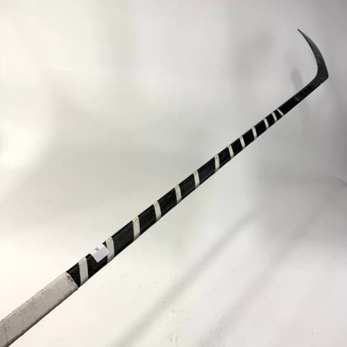 Used Right Black Pro Stock Stick | 55 Flex Kane Pro Curve Grip | AB562