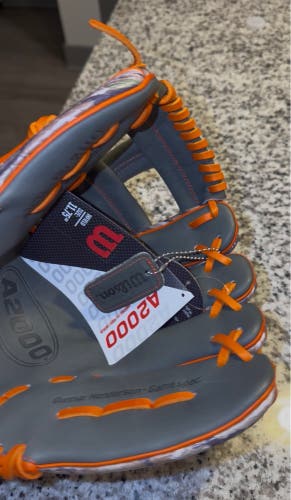 Wilson RH Infield Baseball Glove 11.75" (New)